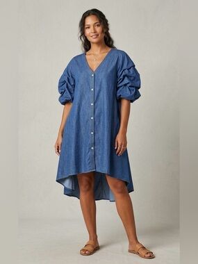Step in Style Denim High-Low Shirtdress with Dramatic Puff Sleeves and V-Neck